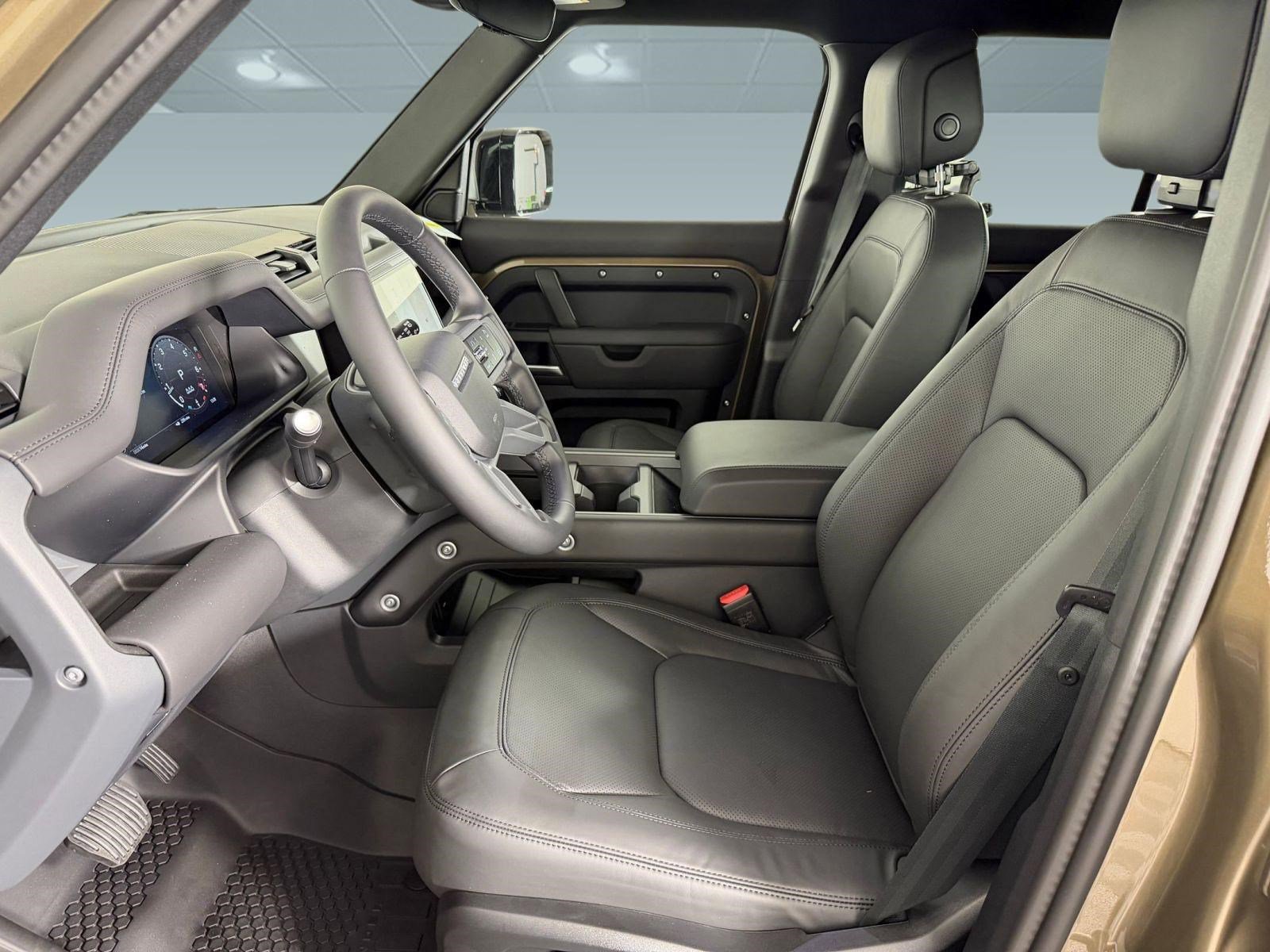 Used 2026 Land Rover Defender 110 S image 5