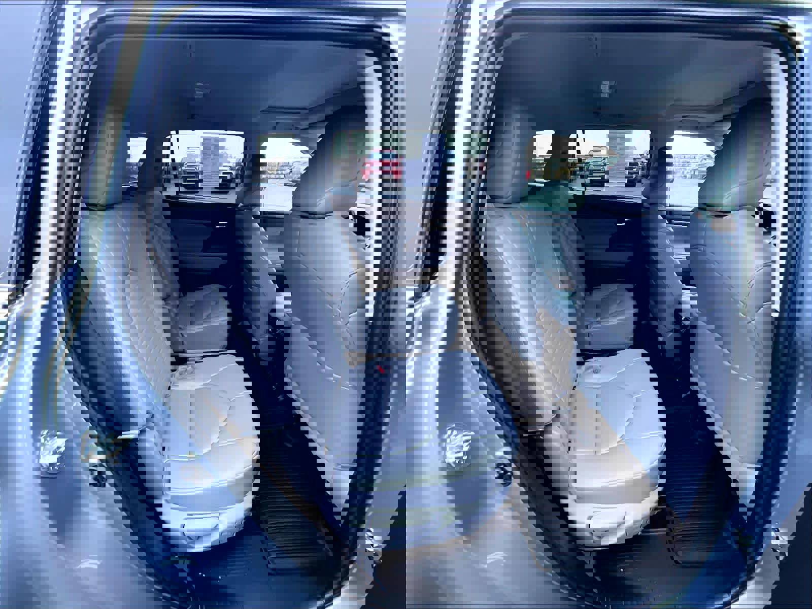 Used 2023 Toyota Highlander XLE image 16