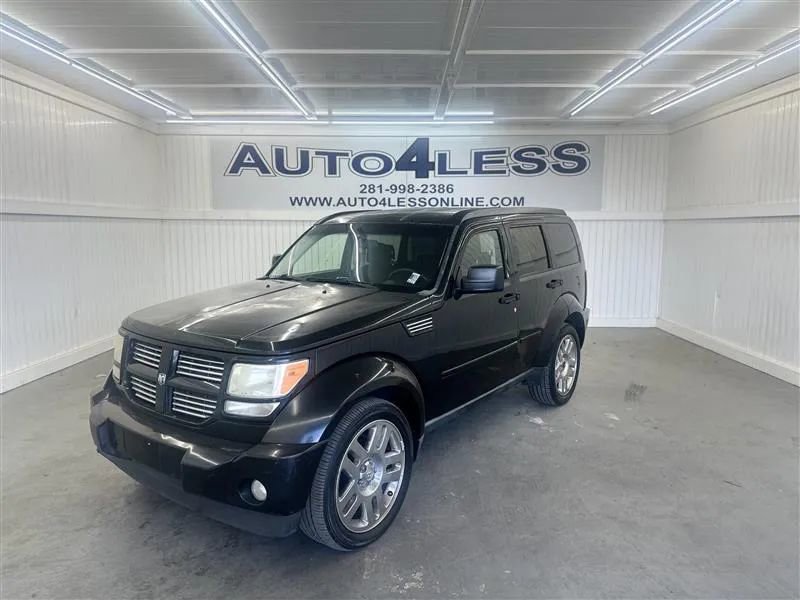 Used 2011 Dodge Nitro Heat w/ Popular Equipment Group image 2