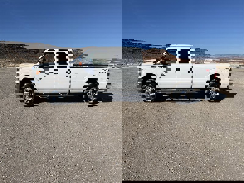 Used 2011 Ford F250 XLT w/ XLT Premium Pkg image 5