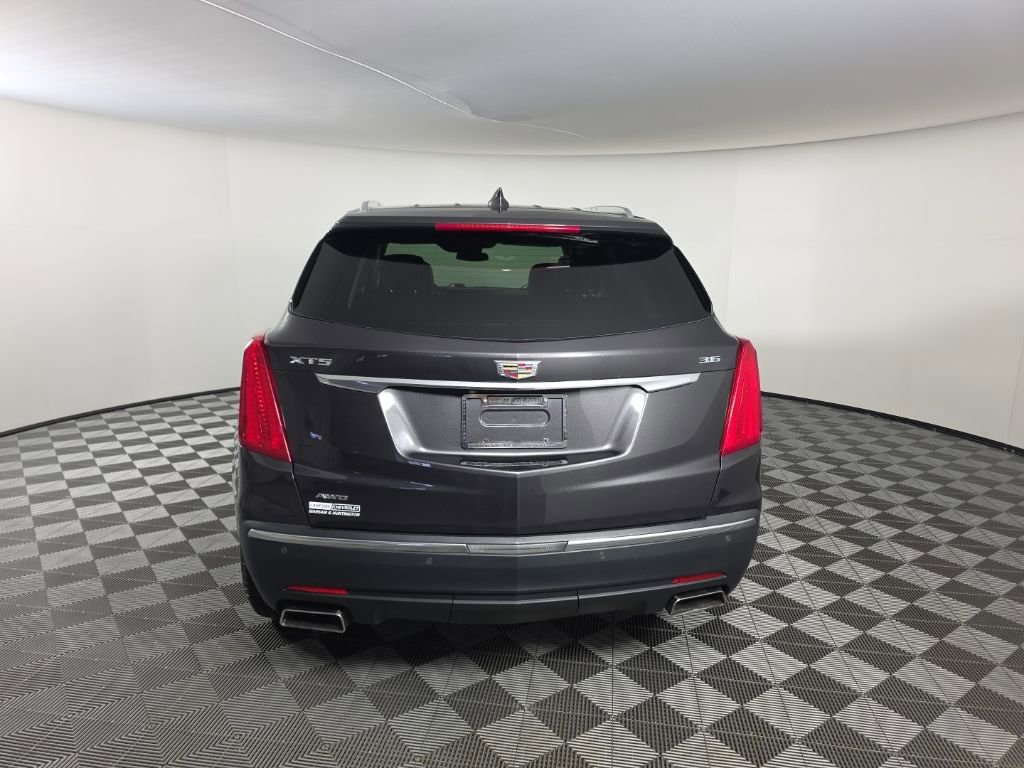 Used 2018 Cadillac XT5 Luxury w/ Driver Awareness Package AWD/4WD image 4