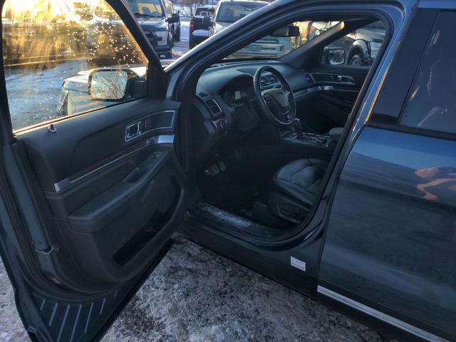 Certified 2019 Ford Explorer Limited AWD/4WD image 7