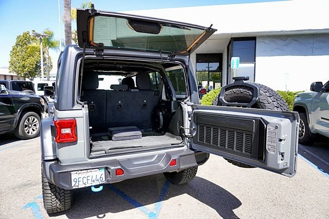 Certified 2023 Jeep Wrangler Unlimited Rubicon 4xe AWD/4WD image 15