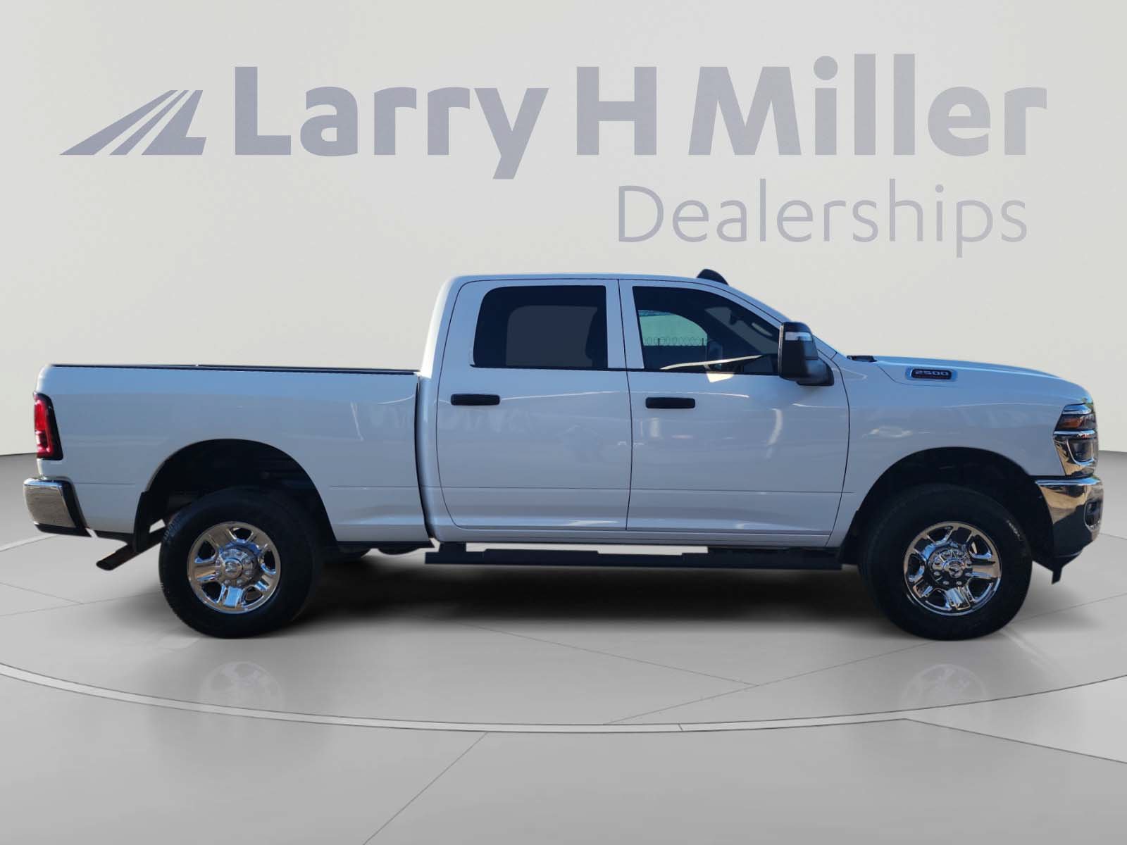 Used 2025 RAM 2500 Tradesman AWD/4WD image 6