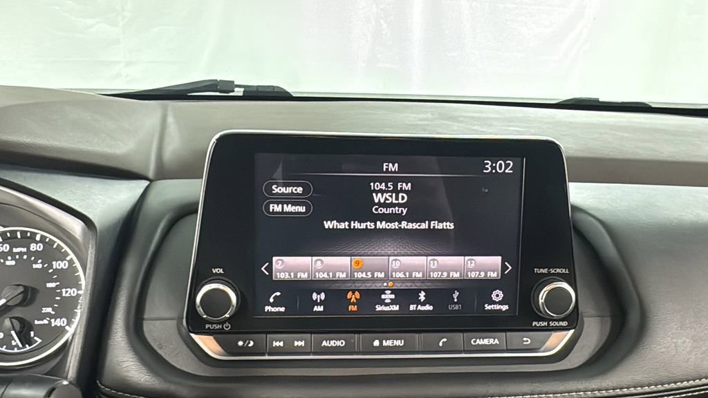 Used 2021 Nissan Rogue SV image 24