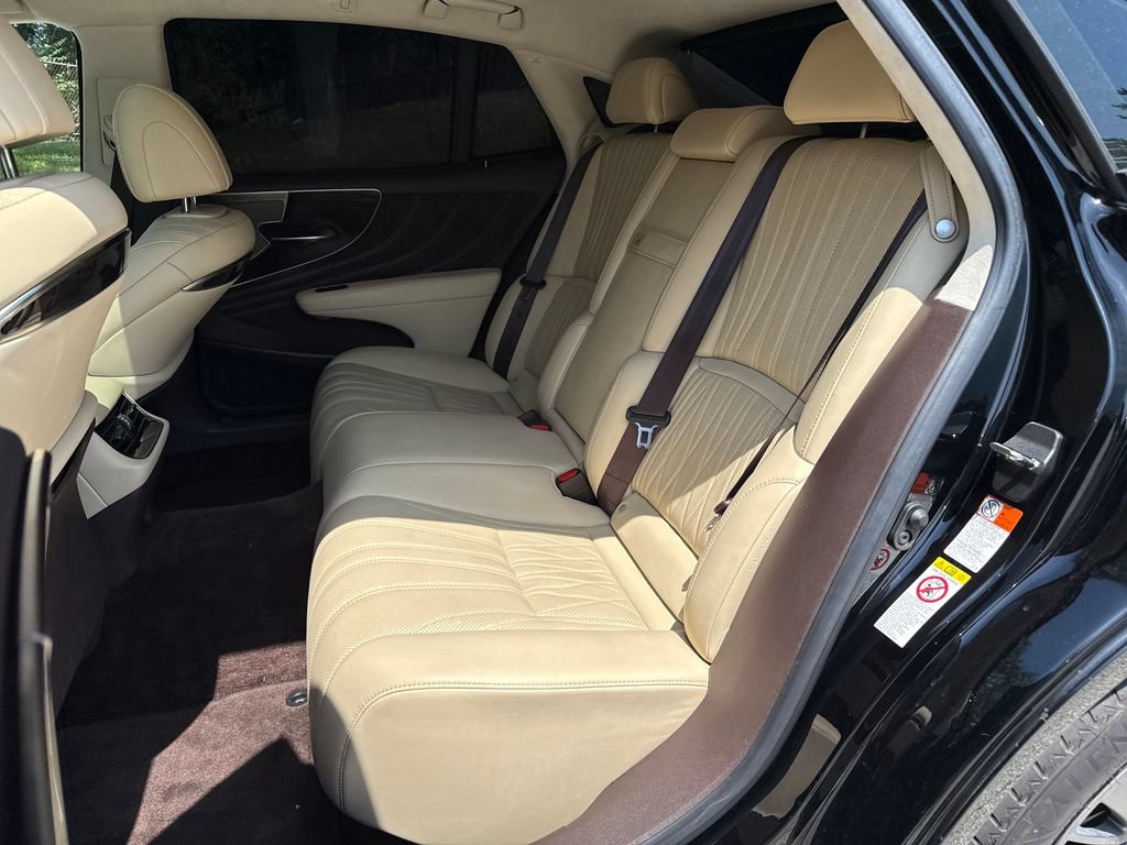 Used 2018 Lexus LS 500 AWD w/ Interior Upgrade Package image 28
