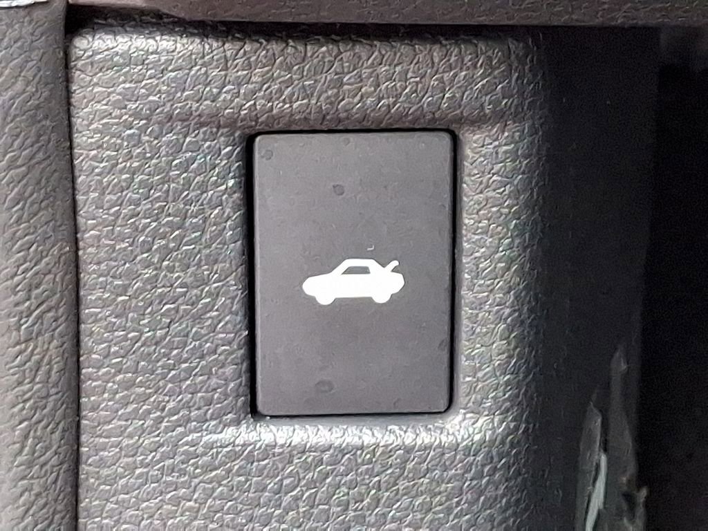 Used 2023 Honda Accord LX image 26