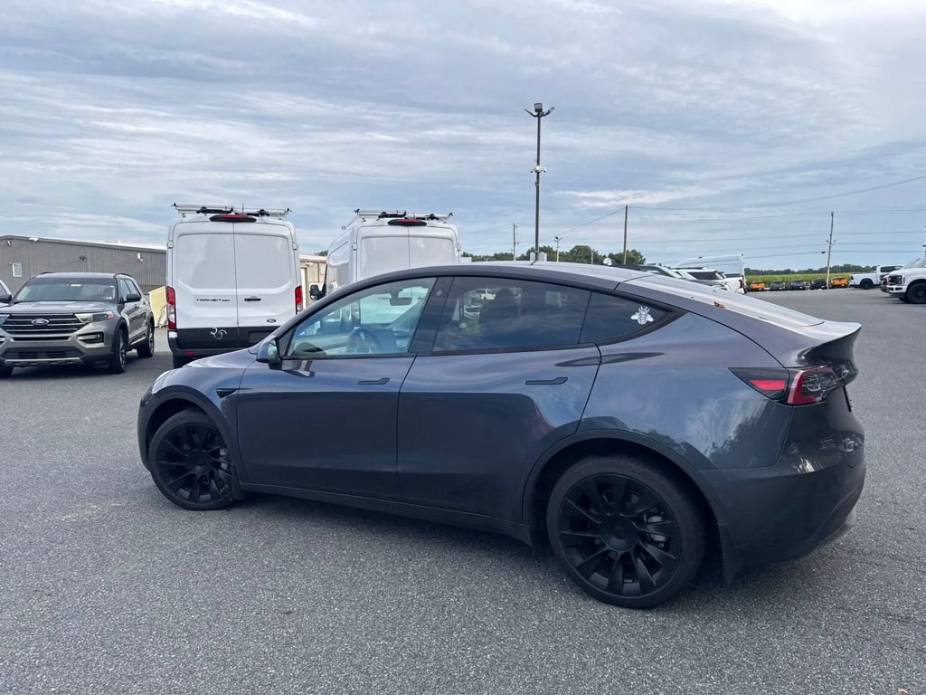 Used 2022 Tesla Model Y Long Range AWD/4WD image 4