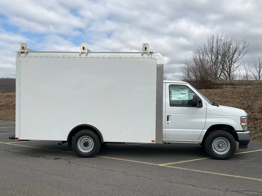 New 2026 Ford E-350 and Econoline 350 Super Duty w/ Power Equipment Group RWD image 22