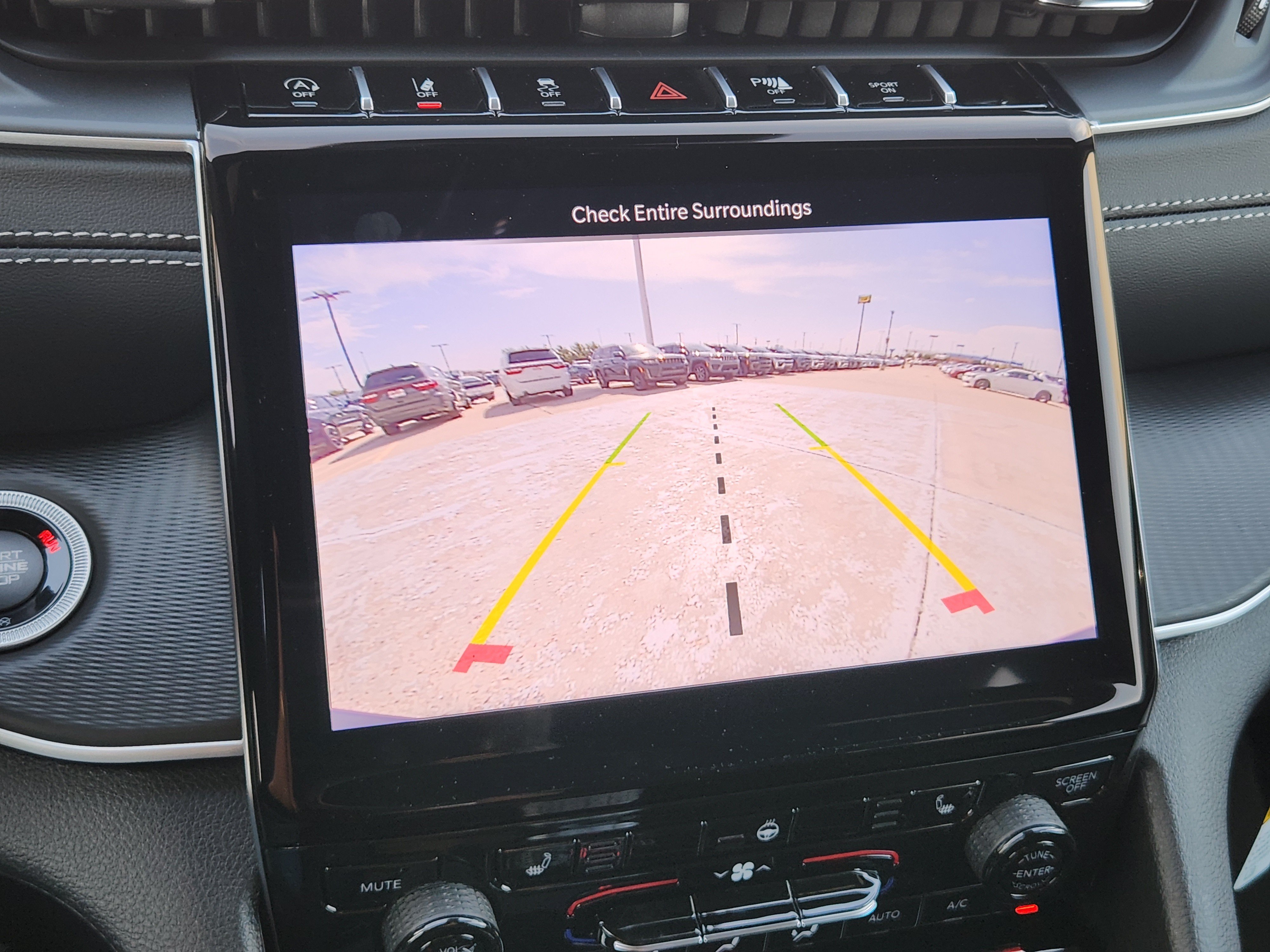 New 2027 Jeep Grand Cherokee Laredo X AWD/4WD image 14