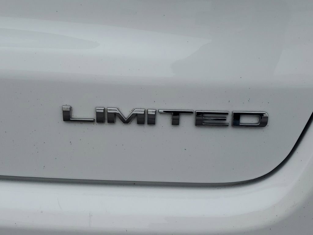 Used 2022 Jeep Compass Limited image 7