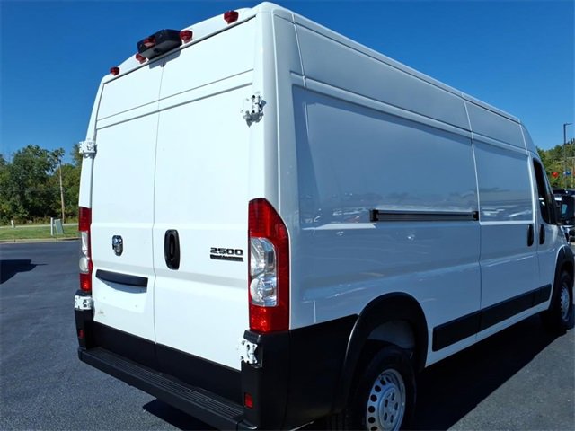 Used 2025 RAM ProMaster 2500 w/ Convenience Group image 5