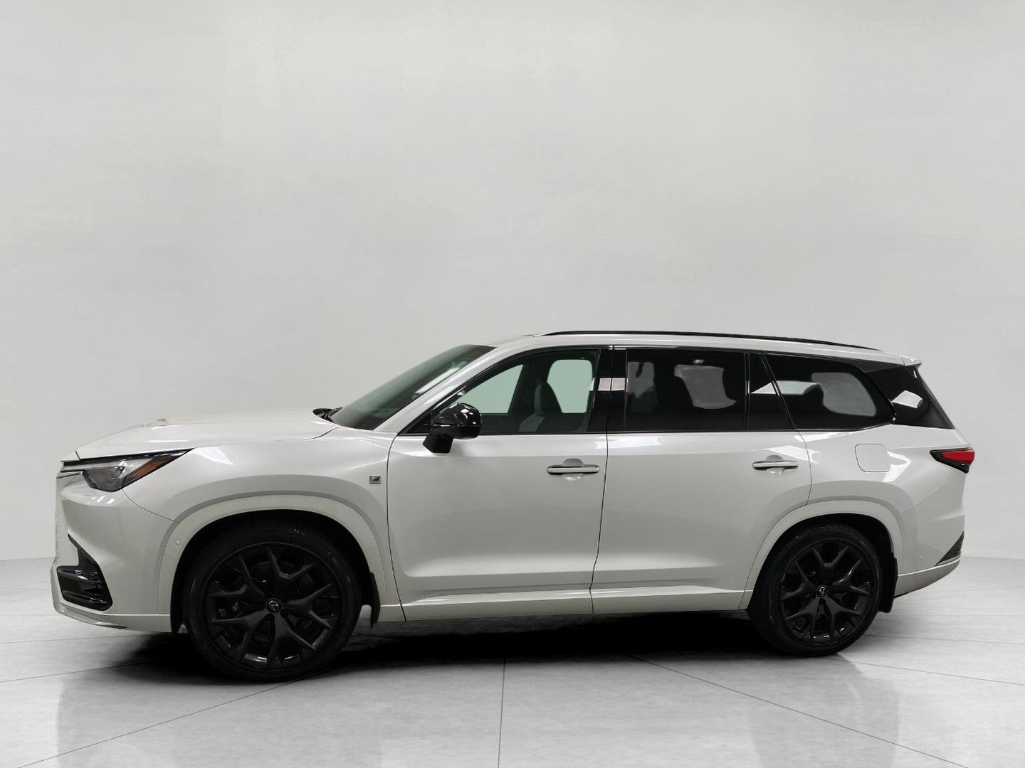 Used 2024 Lexus TX 500h AWD image 10