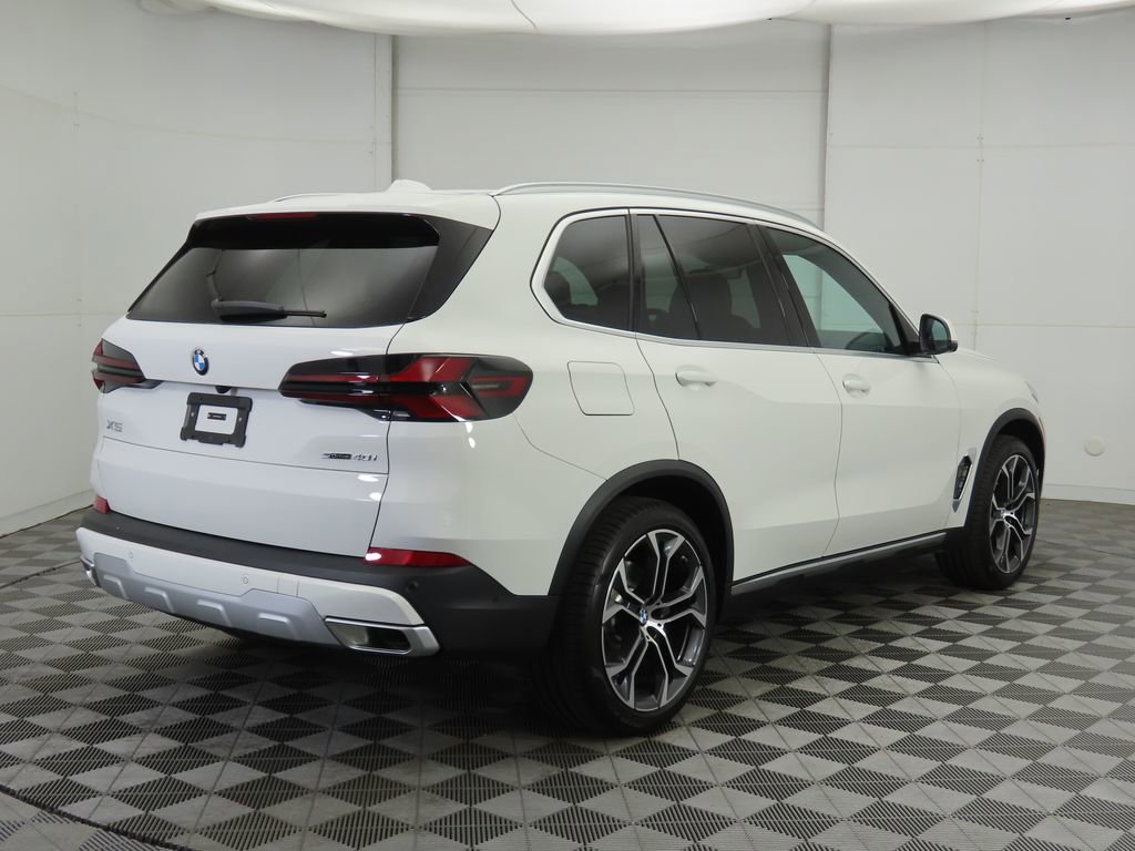 New 2026 BMW X5 sDrive40i w/ Premium Package image 5