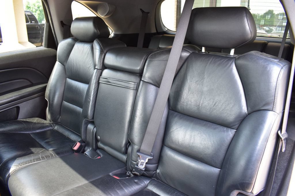 Used 2007 Acura MDX w/ Tech & Entertainment Pkg AWD/4WD image 18