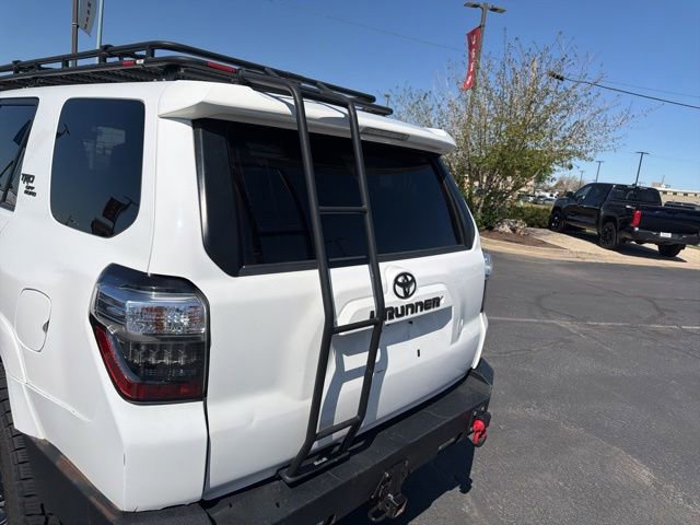 Used 2016 Toyota 4Runner SR5 AWD/4WD image 26