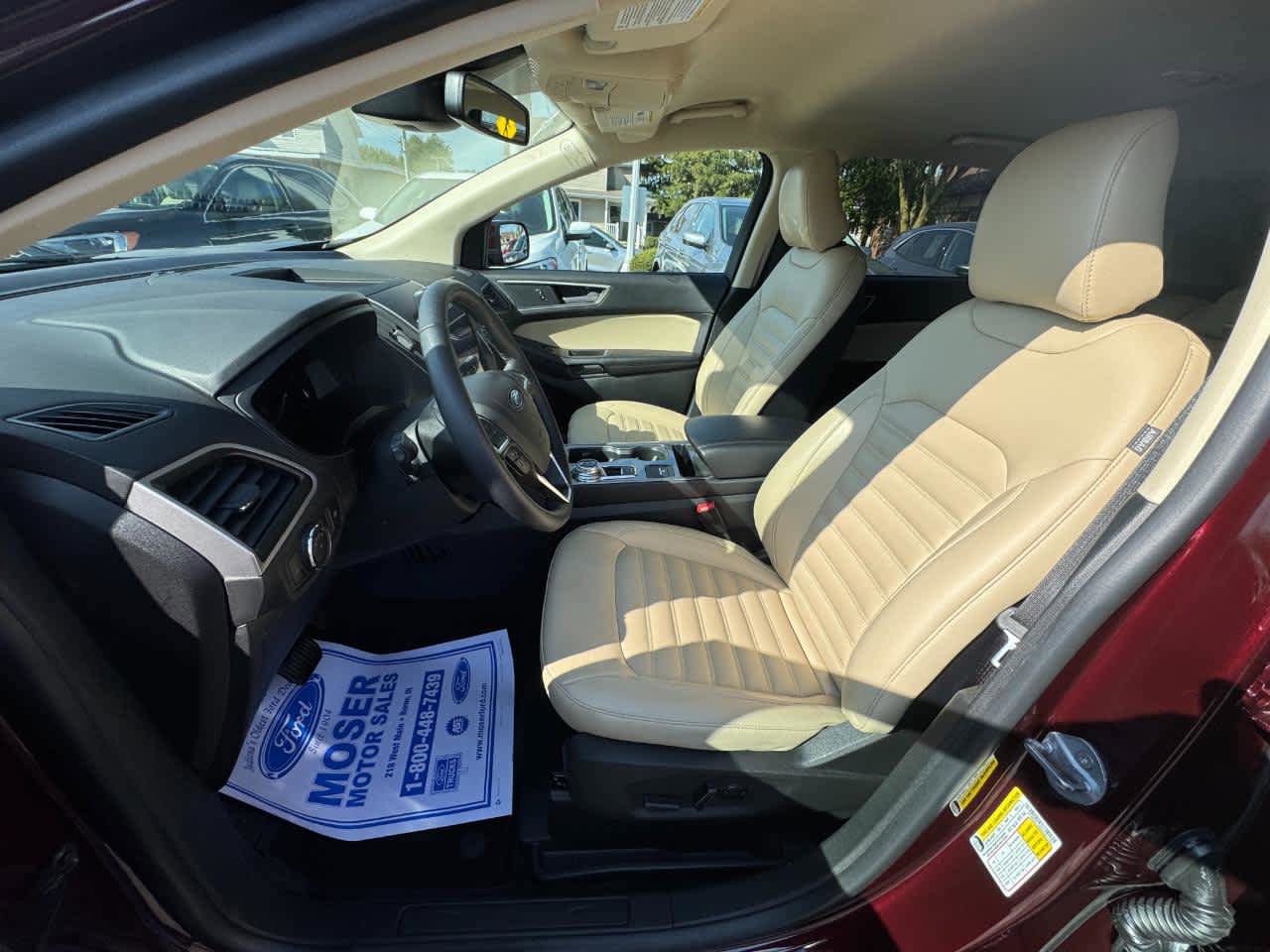 Used 2024 Ford Edge SEL AWD/4WD image 4