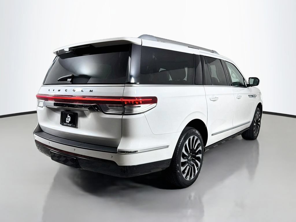Used 2023 Lincoln Navigator L Black Label AWD/4WD image 5
