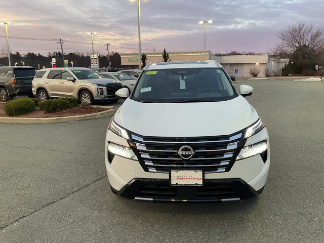New 2026 Nissan Rogue Platinum w/ Tech Package AWD/4WD image 2
