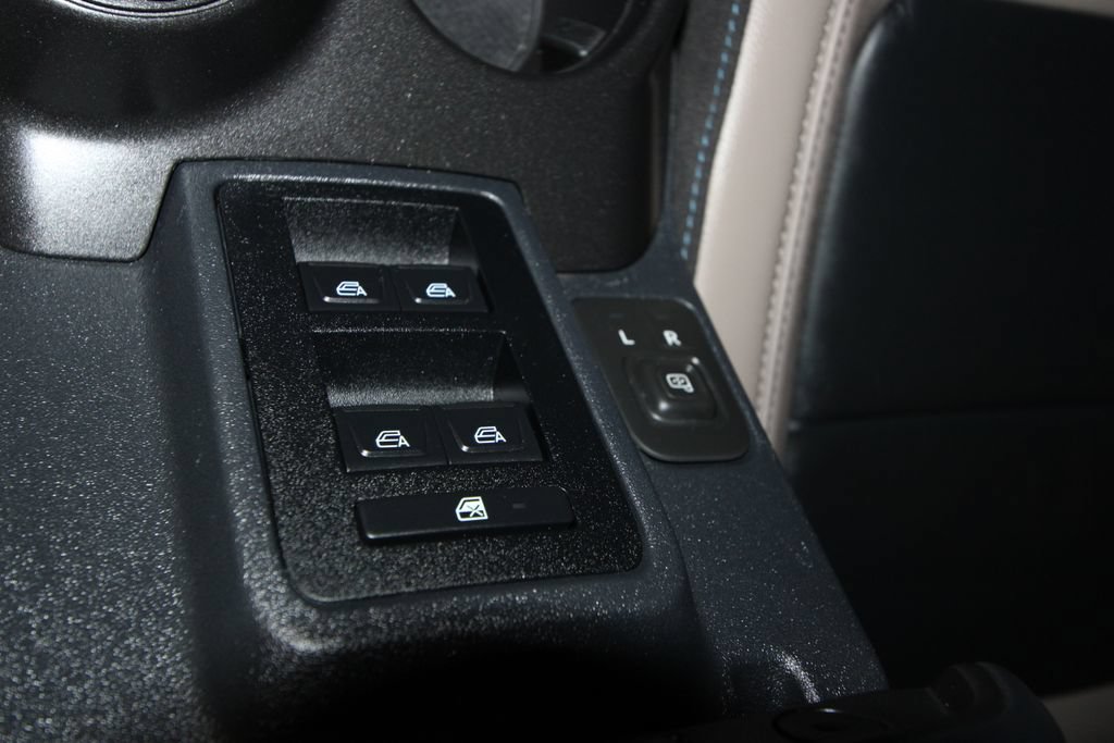 Used 2022 Ford Bronco Wildtrak AWD/4WD image 17
