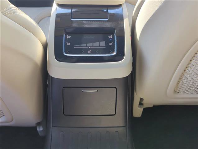 Used 2024 Volvo S90 T8 Ultimate w/ Lounge Package image 21