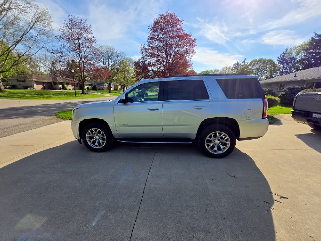 Used 2019 GMC Yukon SLE w/ SLE Value Package AWD/4WD image 2