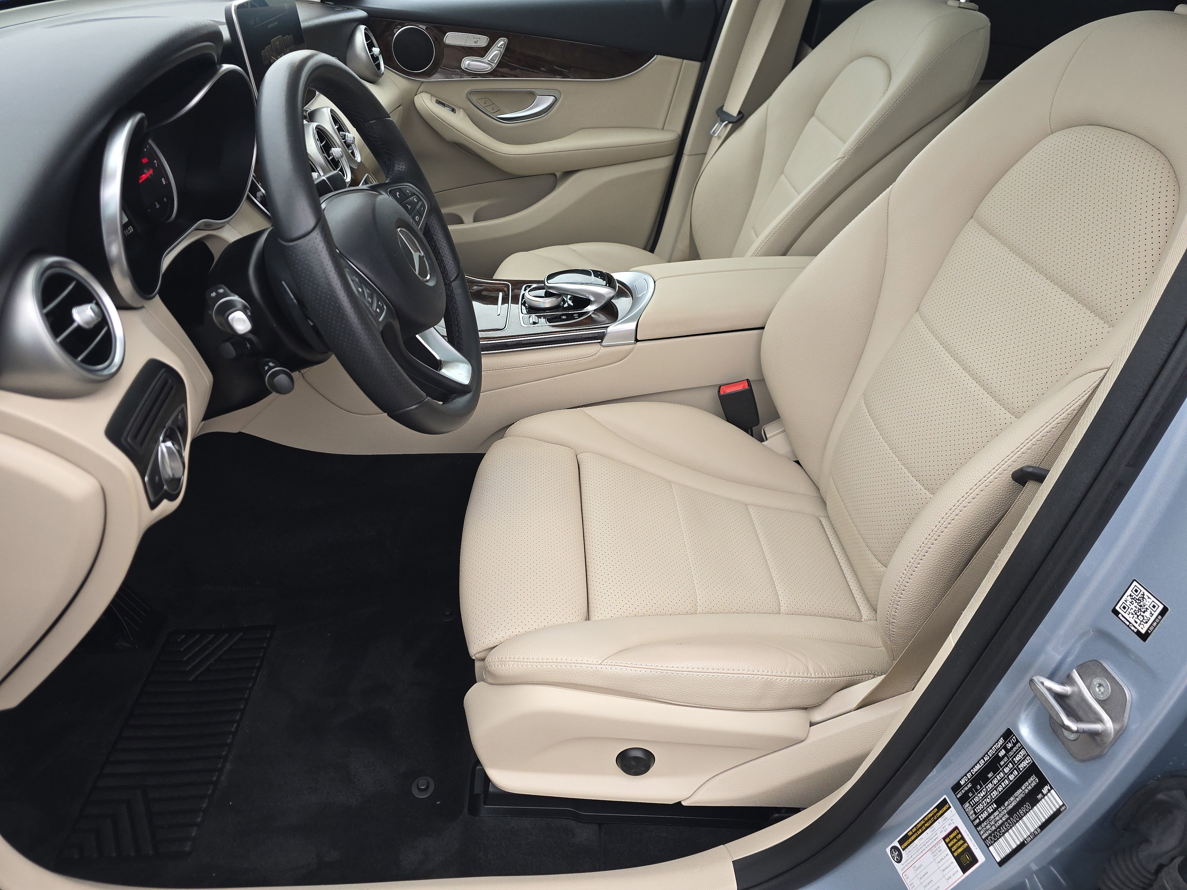 Used 2018 Mercedes-Benz GLC 300 4MATIC image 19