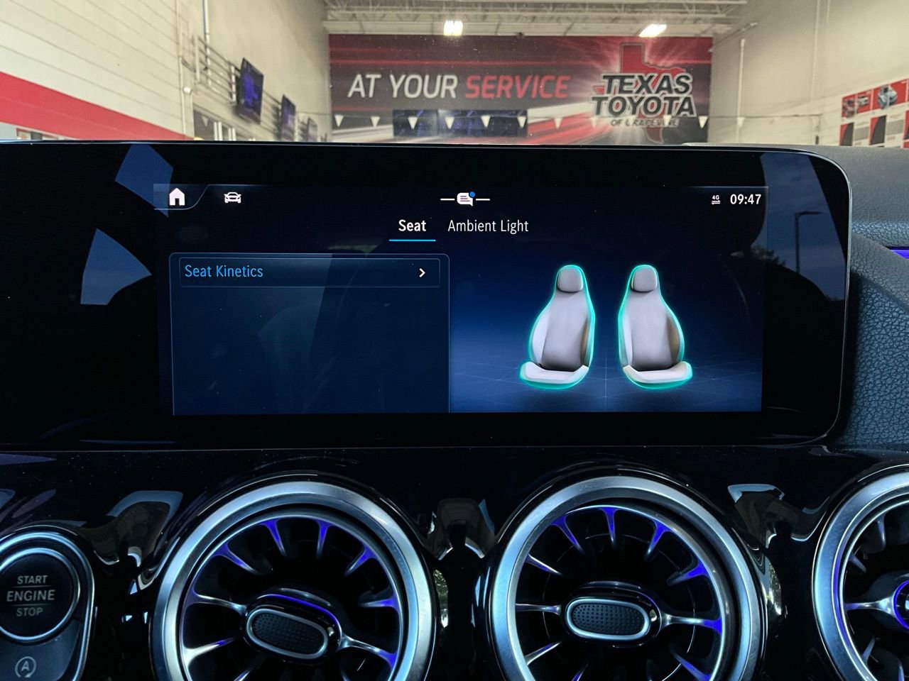 Used 2025 Mercedes-Benz GLA 250 image 35