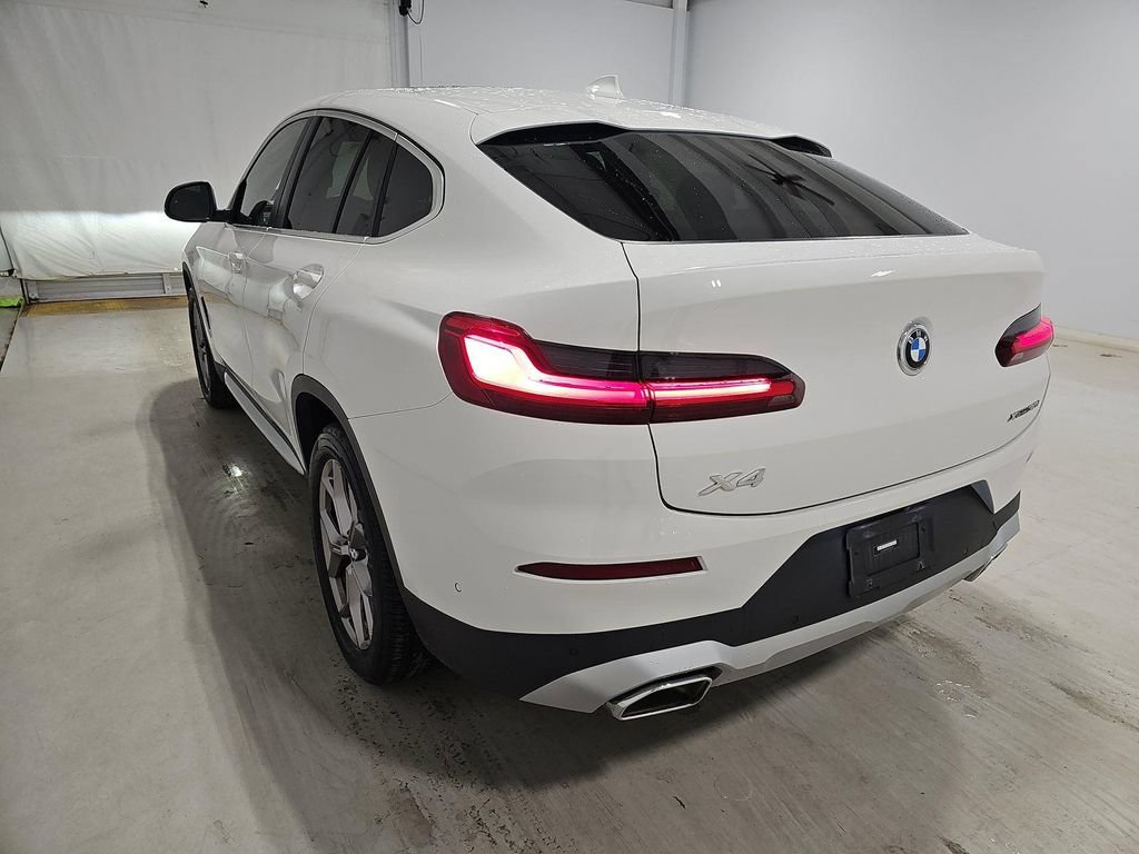 Used 2023 BMW X4 xDrive30i w/ Premium Package AWD/4WD image 2