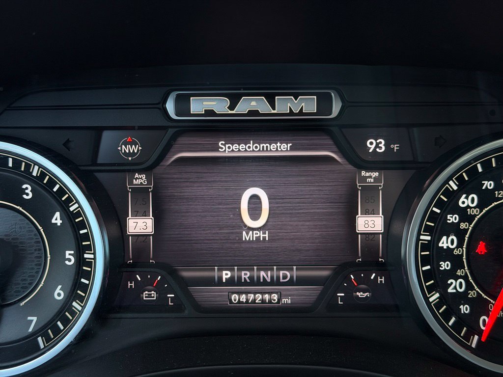 Used 2022 RAM 1500 Laramie AWD/4WD image 33