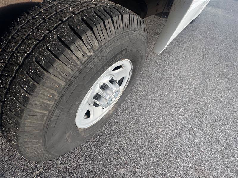 Used 2014 Chevrolet Express 3500 RWD image 29