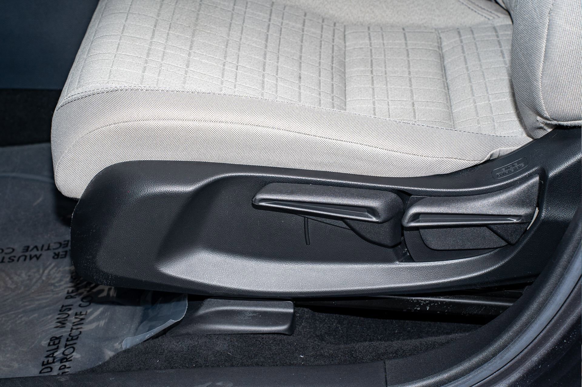 Certified 2023 Honda HR-V LX image 27