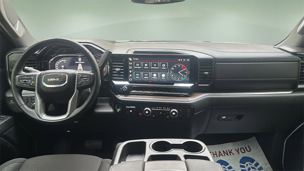 Used 2025 GMC Sierra 1500 Elevation image 12
