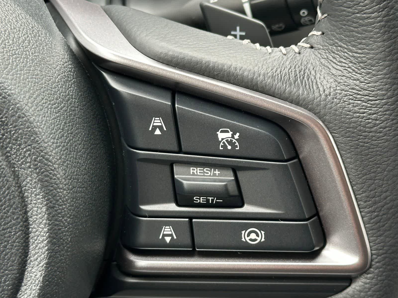 New 2026 Subaru Ascent Limited AWD/4WD image 30