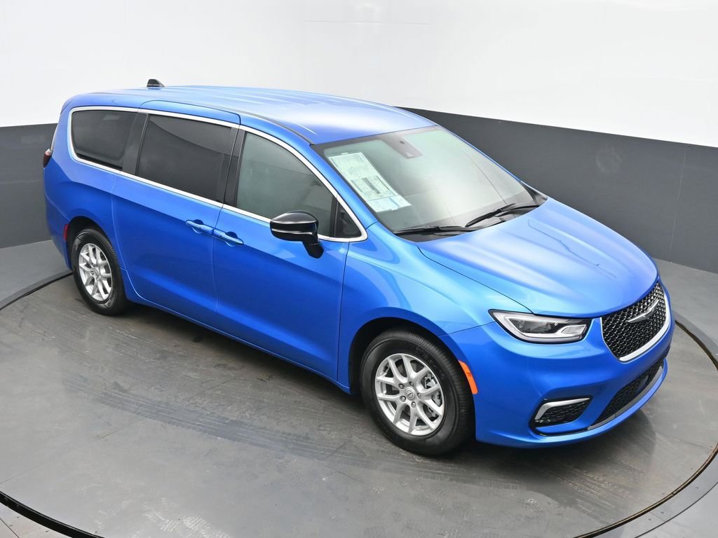 New 2026 Chrysler Pacifica Select image 44