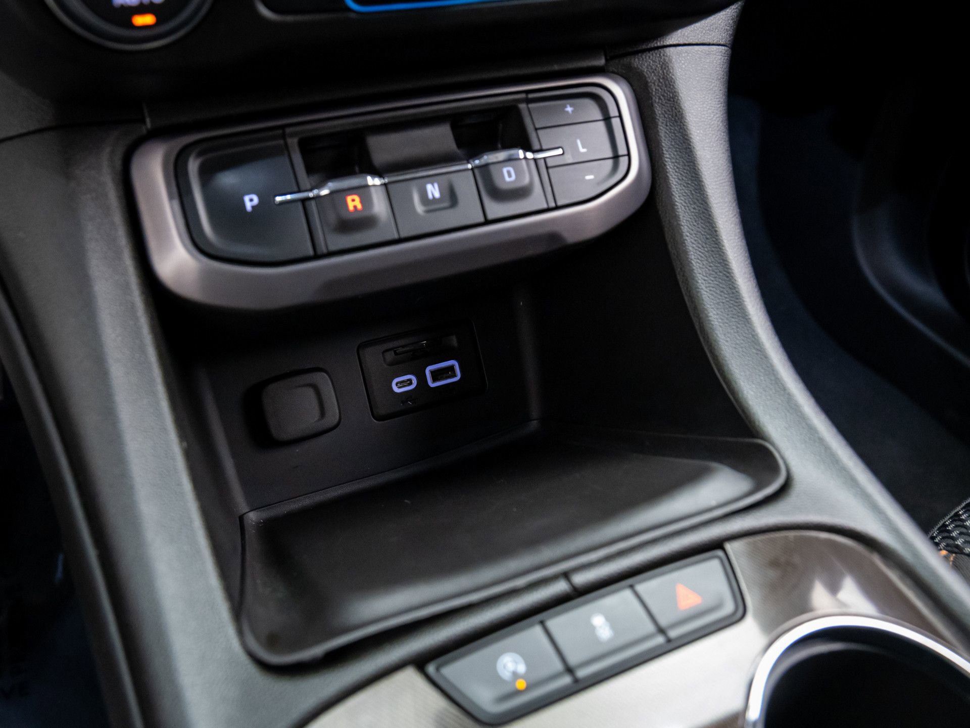 Used 2023 GMC Acadia AT4 w/ LPO, Floor Liner Package image 28