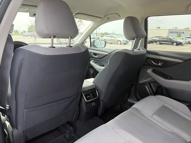 Used 2024 Subaru Outback Premium AWD/4WD image 13