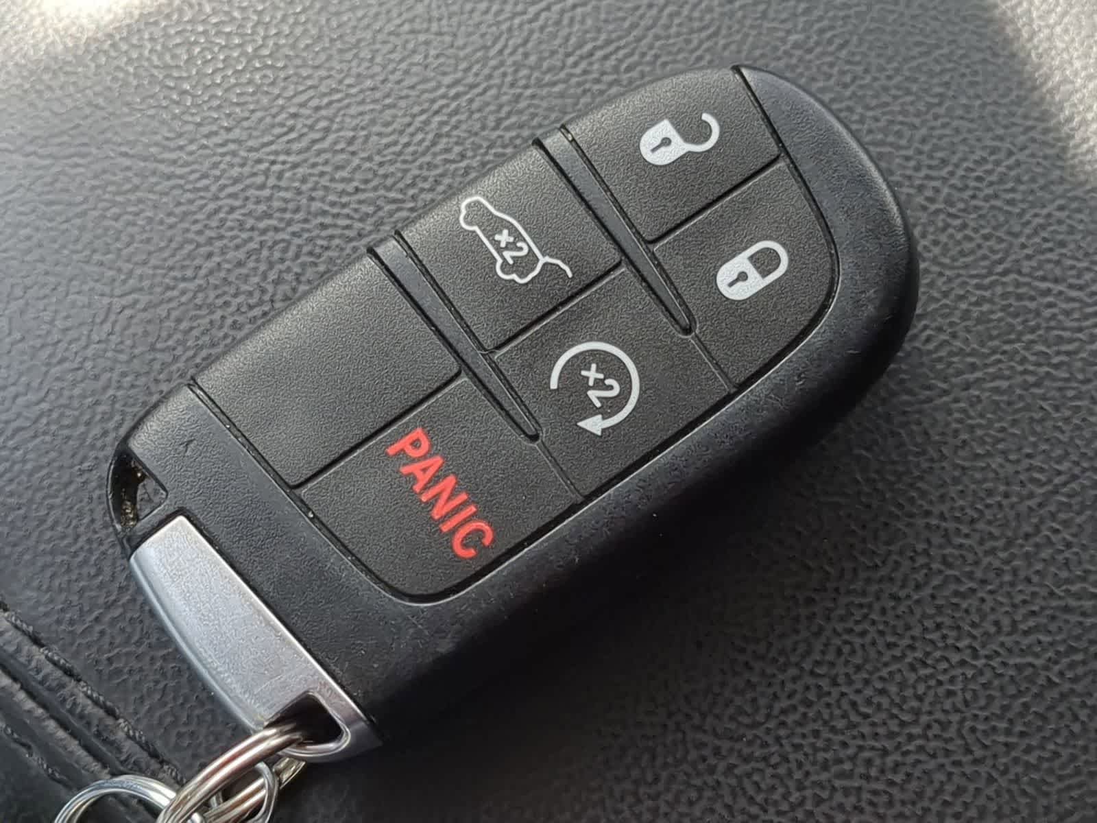 Used 2016 Dodge Durango Limited w/ Premium Group AWD/4WD image 32