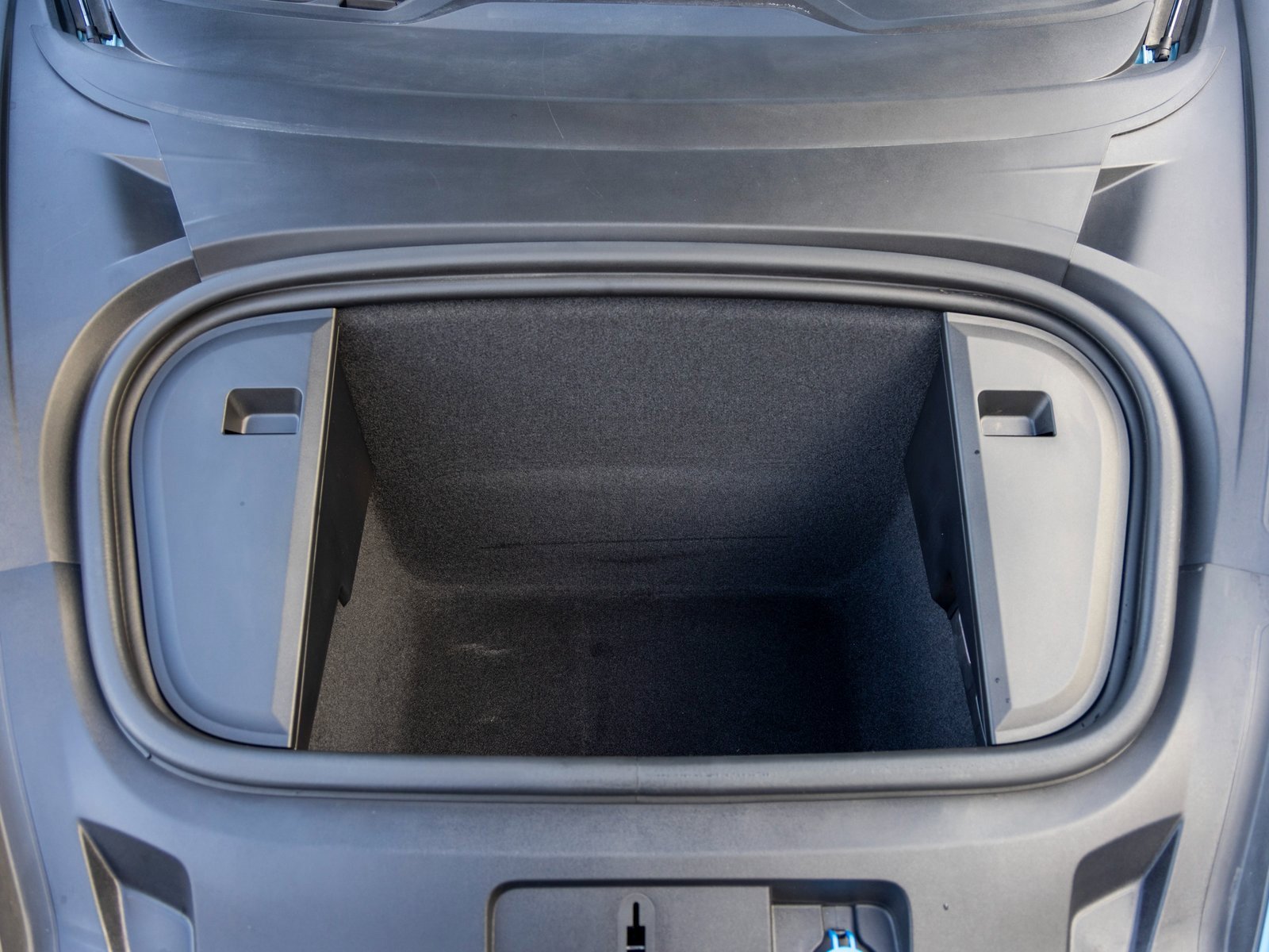 Certified 2024 Porsche Taycan 4 Cross Turismo image 56