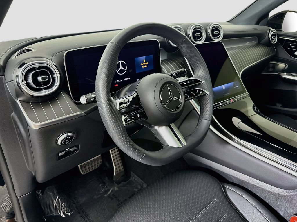 Certified 2025 Mercedes-Benz GLC 300 4MATIC image 9