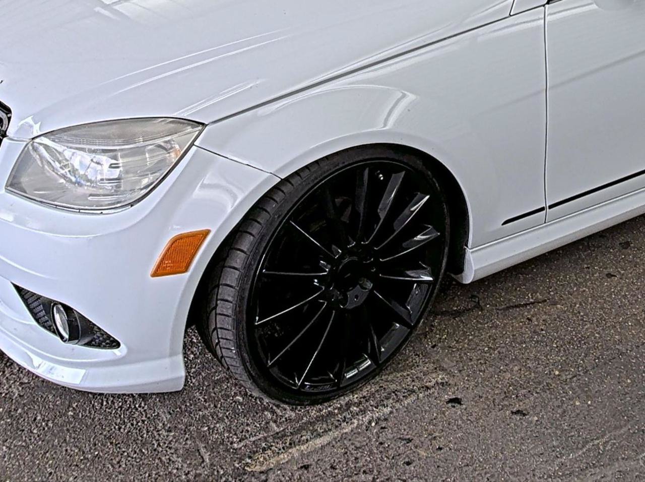 Used 2010 Mercedes-Benz C 300 4MATIC Sedan image 13