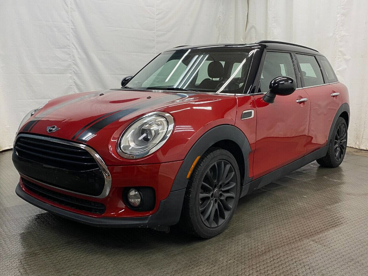 Used 2016 MINI Cooper Clubman image 4