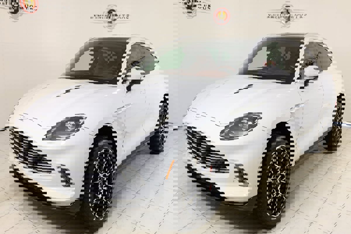 Used 2021 Aston Martin DBX image 5