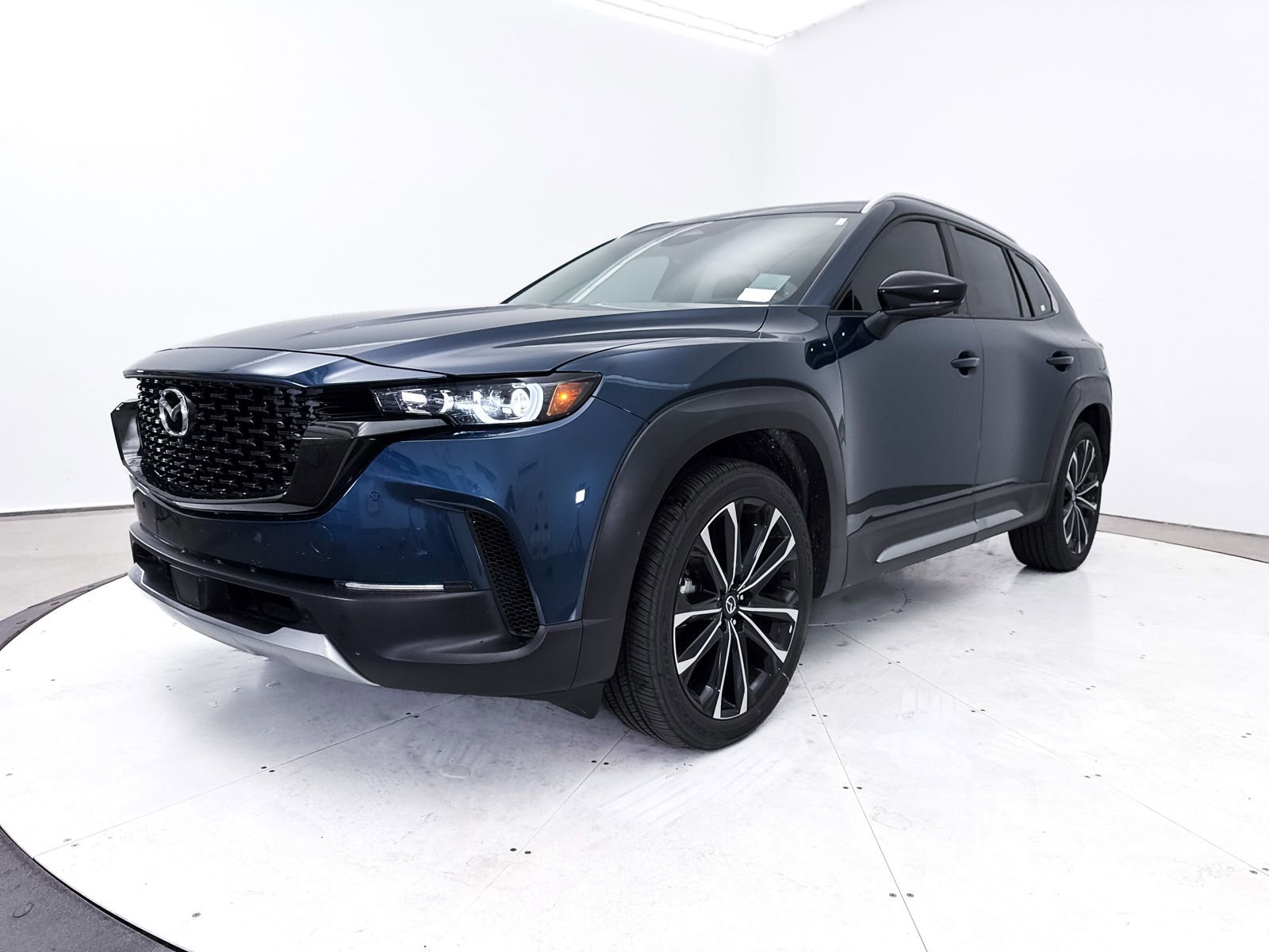 Certified 2025 MAZDA CX-50 2.5 Turbo w/ Accent Package image 15