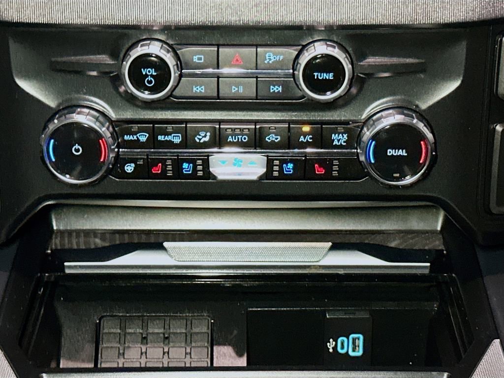 Certified 2025 Ford F250 Platinum image 13