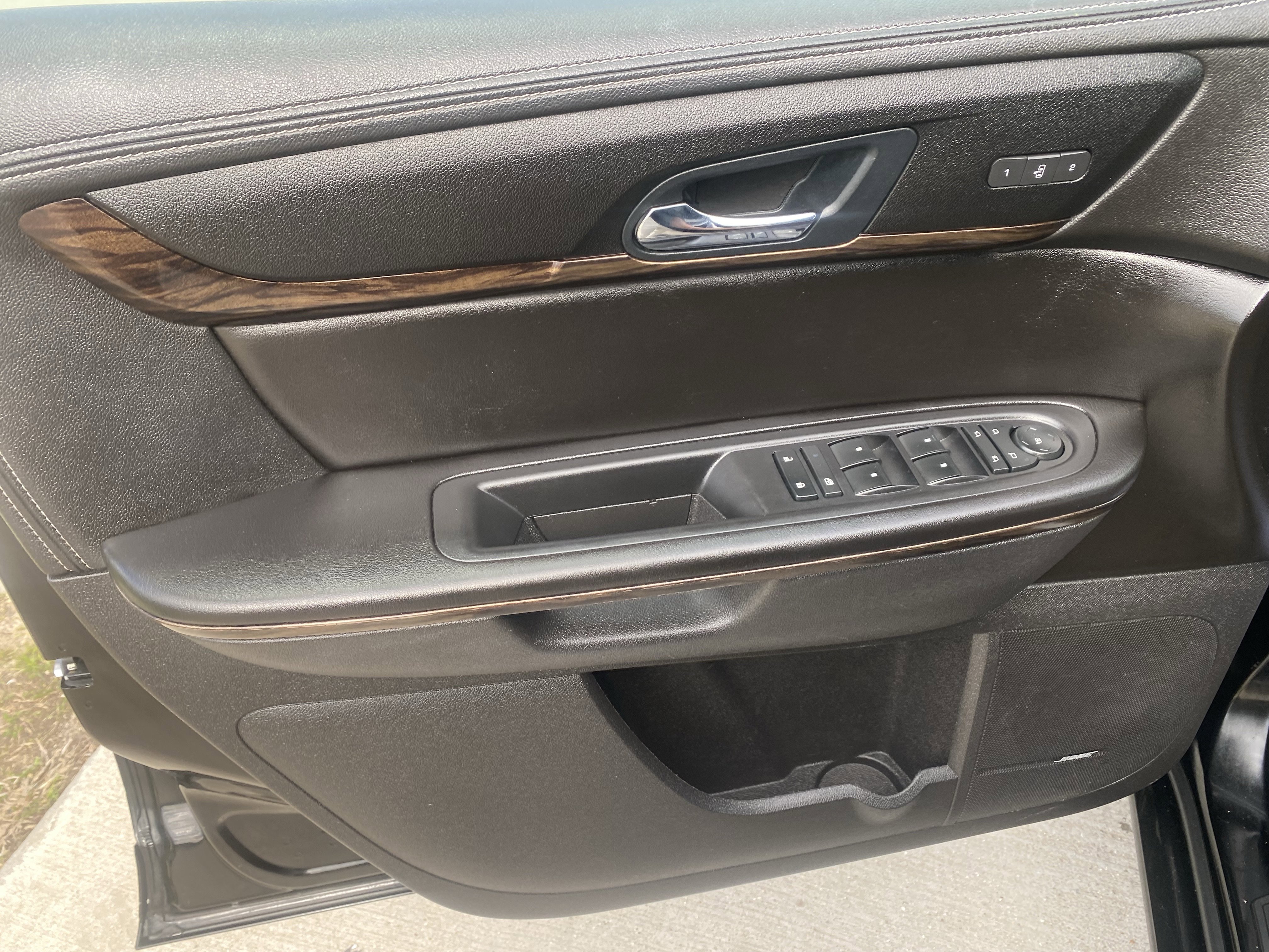 Used 2016 GMC Acadia Denali AWD/4WD image 12