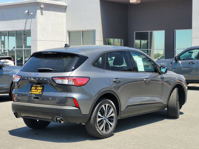Certified 2022 Ford Escape SE w/ SE Sport Appearance Package image 4