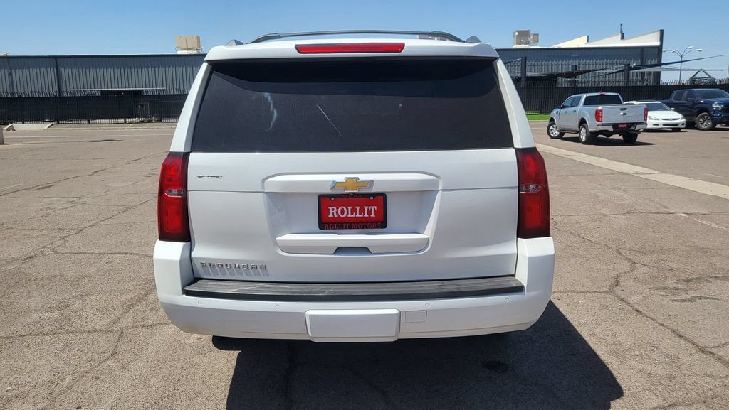 Used 2017 Chevrolet Suburban LT RWD image 10