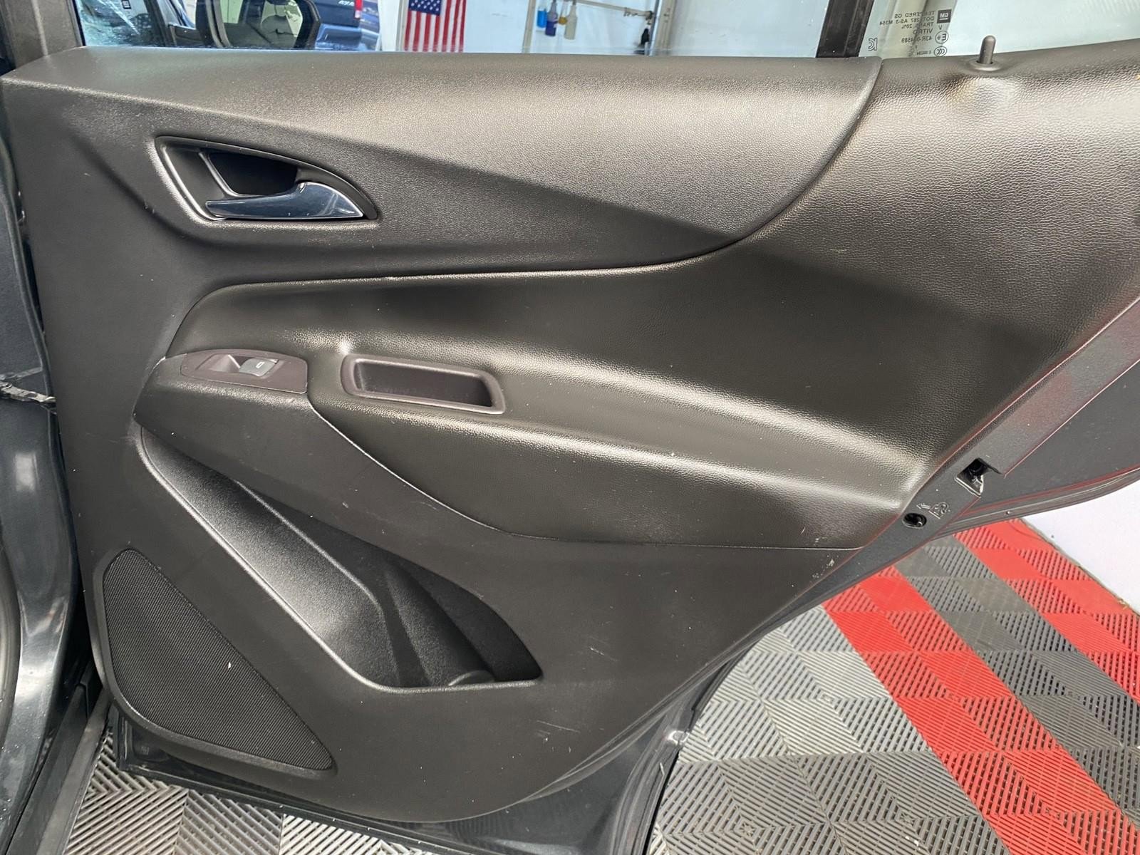 Used 2020 Chevrolet Equinox LT FWD image 10