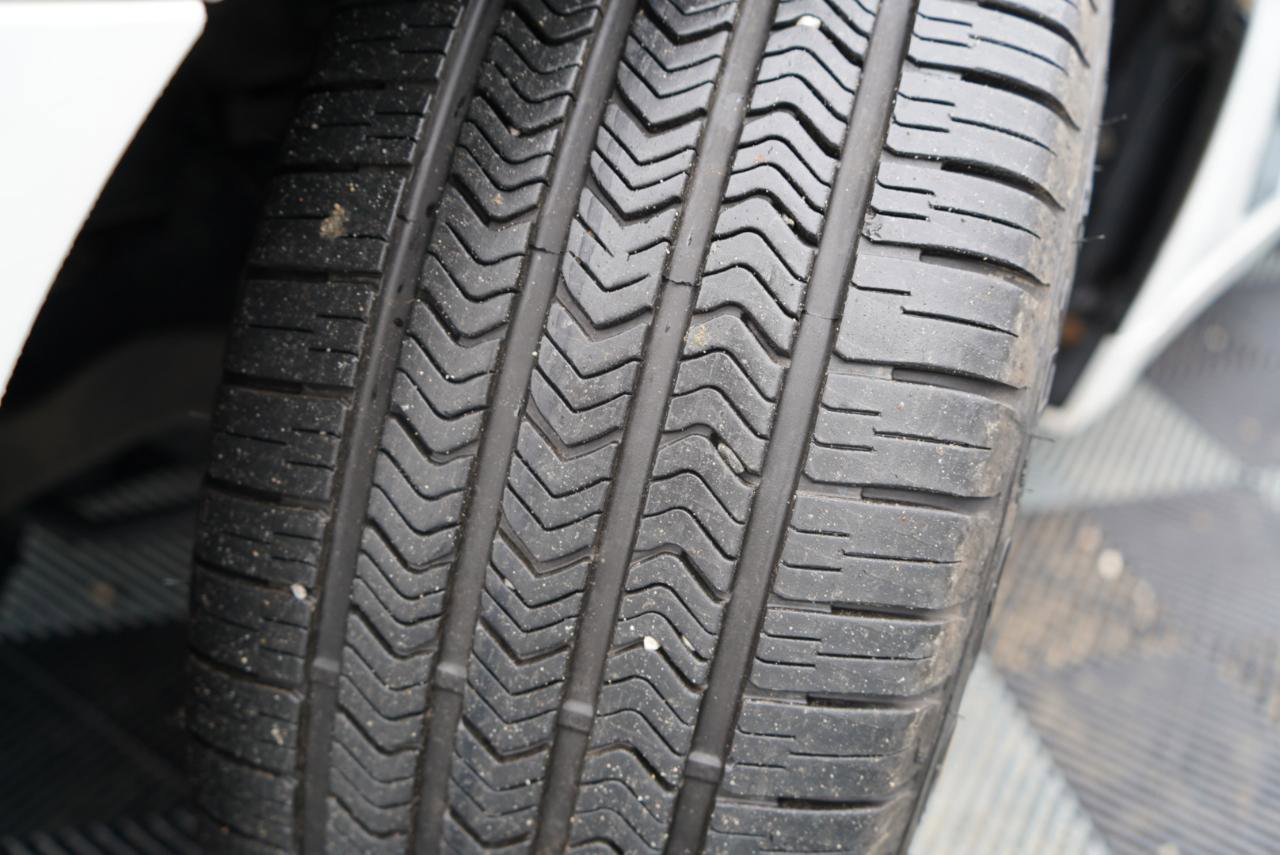 Used 2018 BMW 530e xDrive image 84